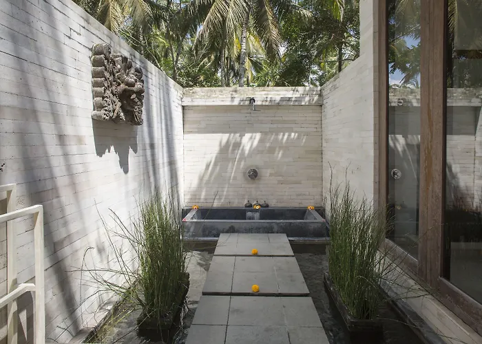 Kelapa Retreat And منتجع